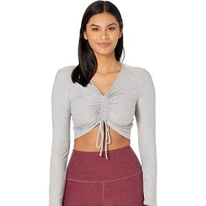 Beyond Yoga scrunch it up top, M